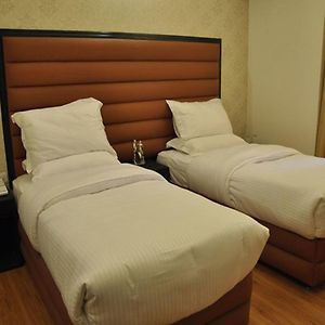 Luxury Triple Room